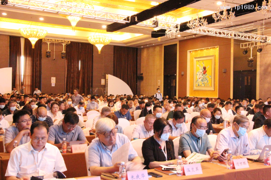 中塑協(xié)農(nóng)膜專(zhuān)委會(huì)2021年年會(huì)隆重召開(kāi) 中塑協(xié)農(nóng)膜專(zhuān)委會(huì)2021年年會(huì)隆重召開(kāi)