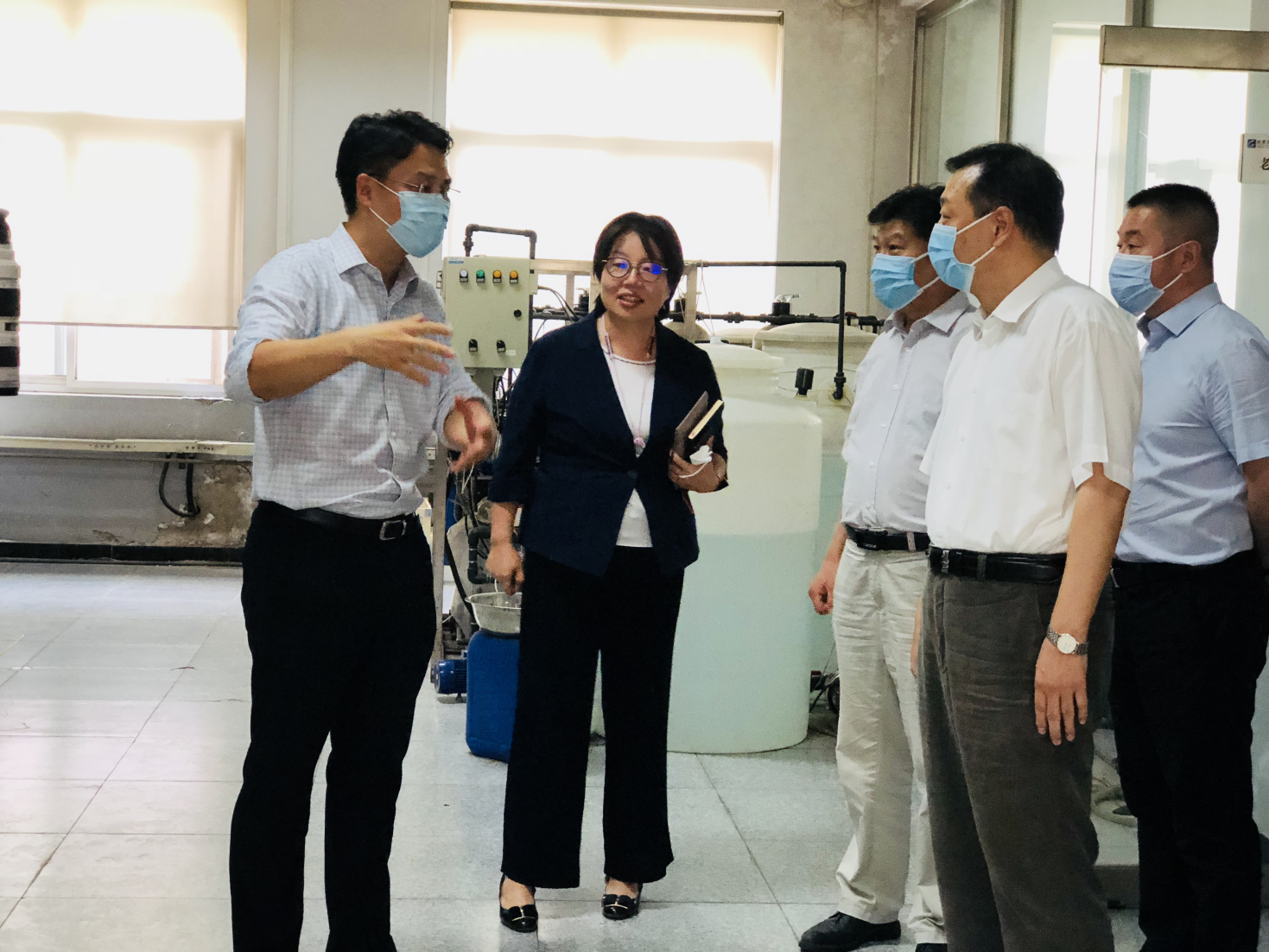 北京市第四中級人民法院及大興區(qū)、鎮(zhèn)領(lǐng)導(dǎo)一行到天罡助劑參觀調(diào)研