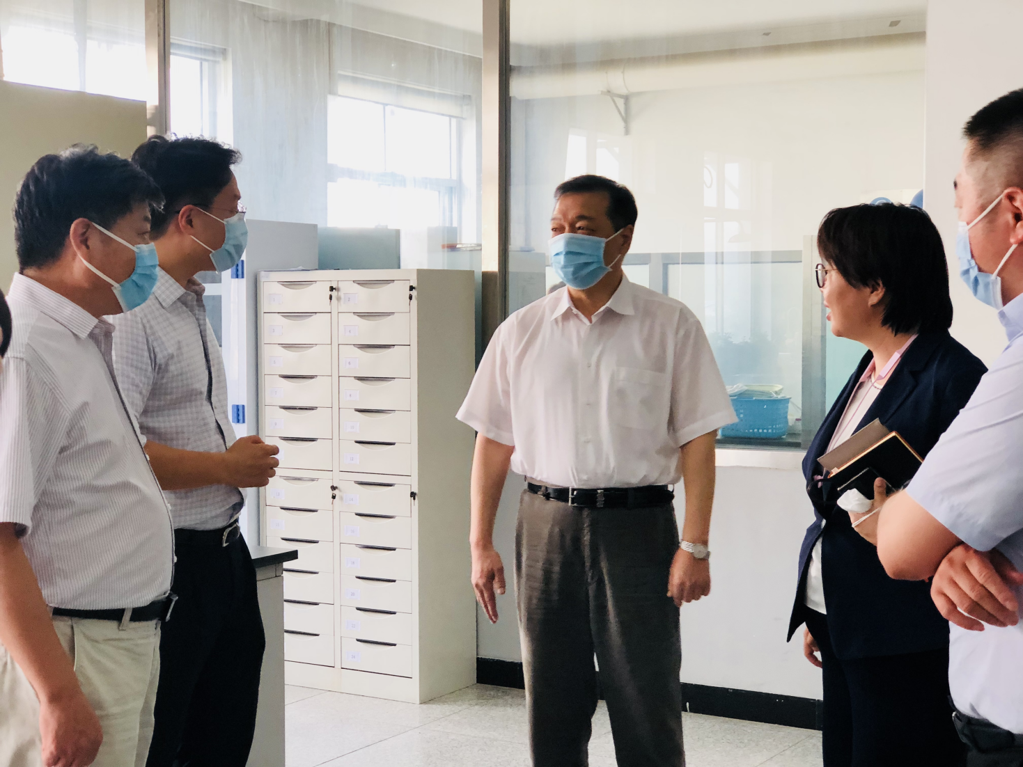 北京市第四中級人民法院及大興區(qū)、鎮(zhèn)領(lǐng)導(dǎo)一行到天罡助劑參觀調(diào)研