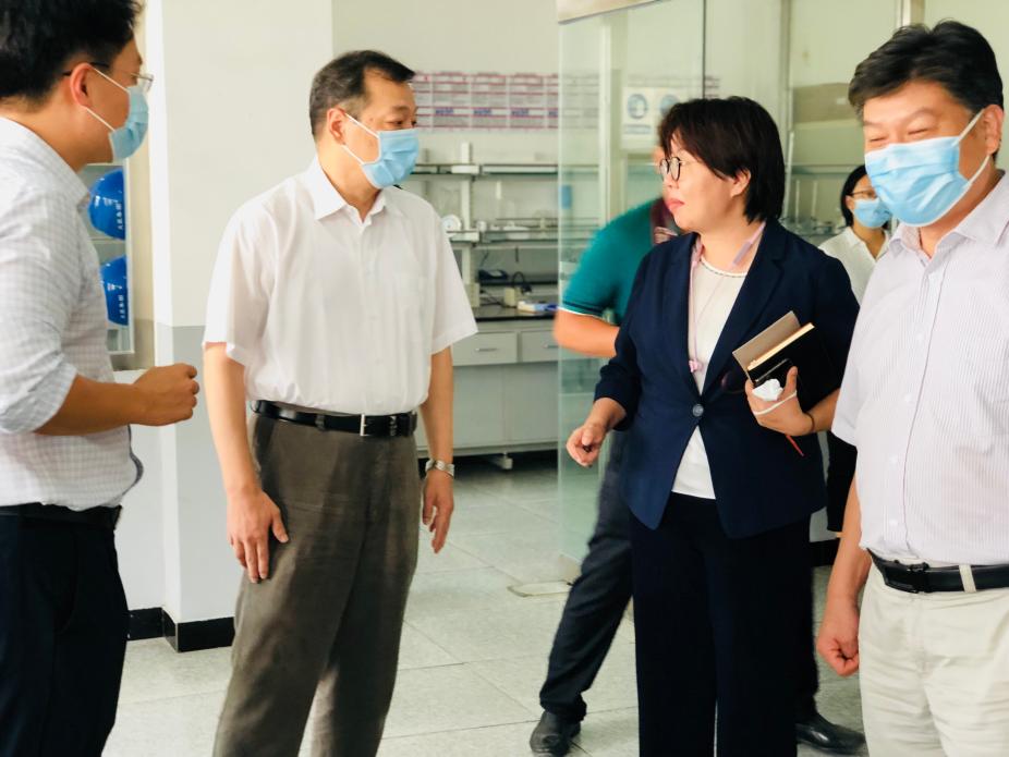 北京市第四中級人民法院及大興區(qū)、鎮(zhèn)領(lǐng)導(dǎo)一行到天罡助劑參觀調(diào)研